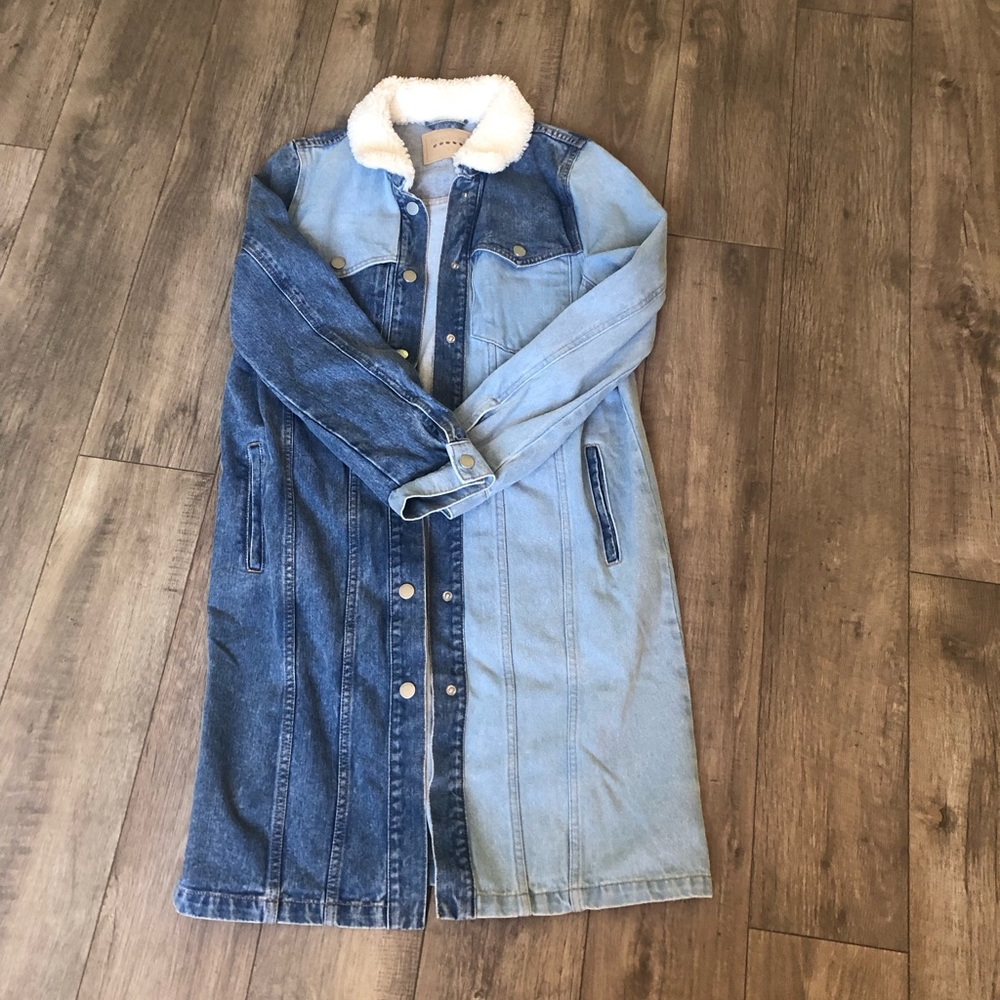 Blank NYC Two-Tone Jean Jacket with White Collar